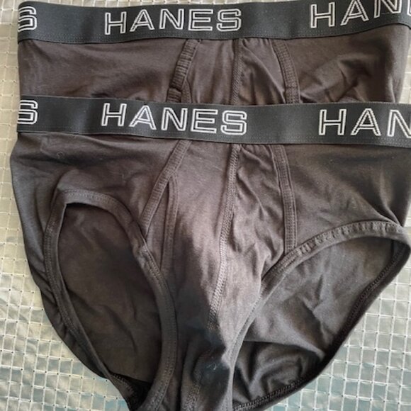 Hanes new briefs size M - Picture 1 of 3